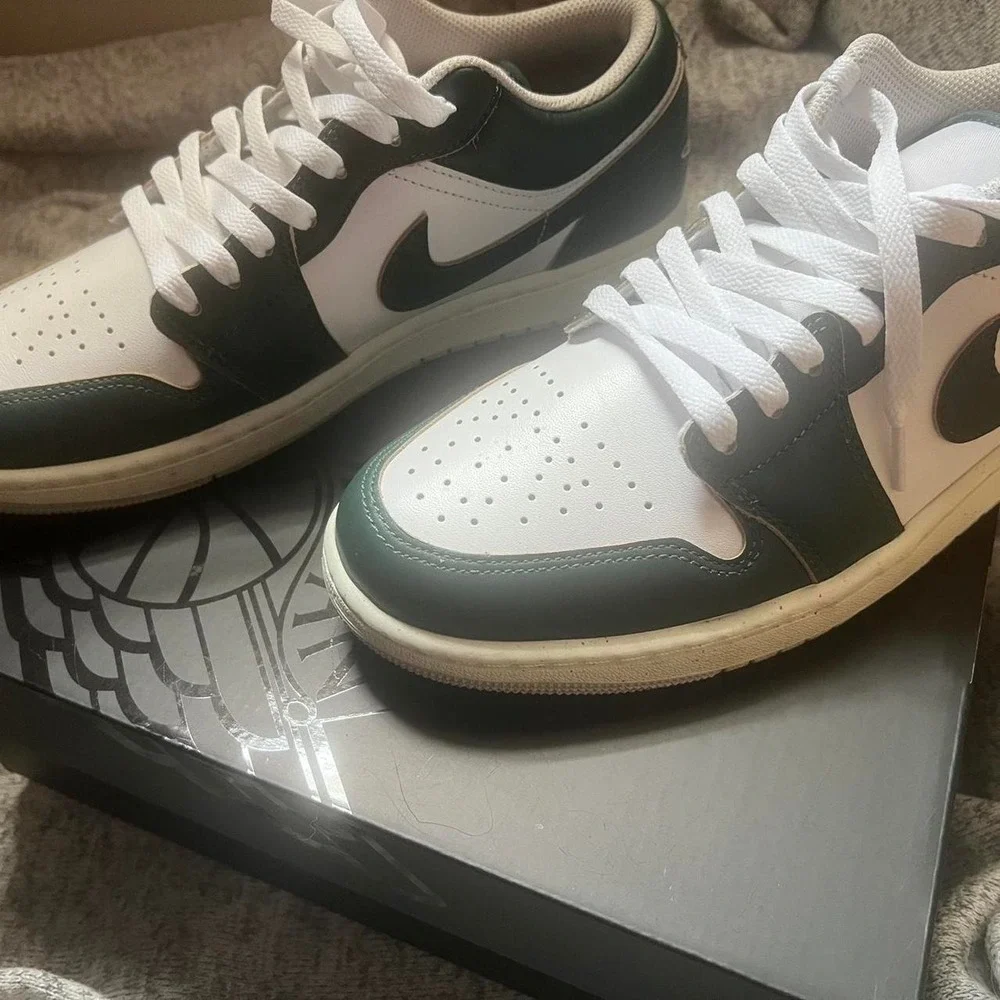 Nike Air Jordan 1 Low SE Oxidized Green White FQ7687-300 Men's Size 9 New W/Box